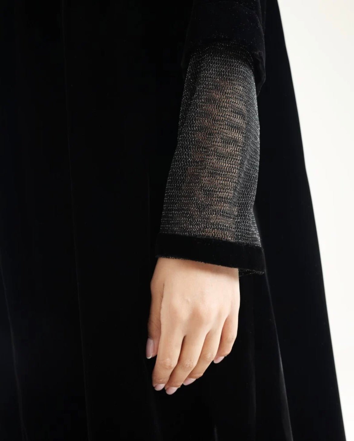 VM-BLK - TEAL - MIRA Y MANO